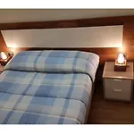 Апартаменти Orange Fox Cervinia Vda Vacanze In Vetta Cir 0185 *