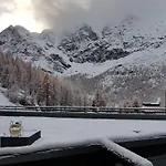 Apartmán Orange Fox Cervinia Vda Vacanze In Vetta Cir 0185 *