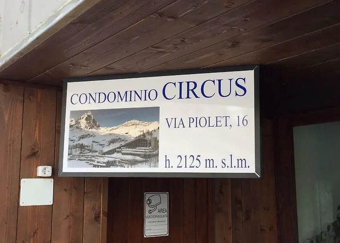 Orange Fox Cervinia Vda Vacanze In Vetta Cir 0185 *